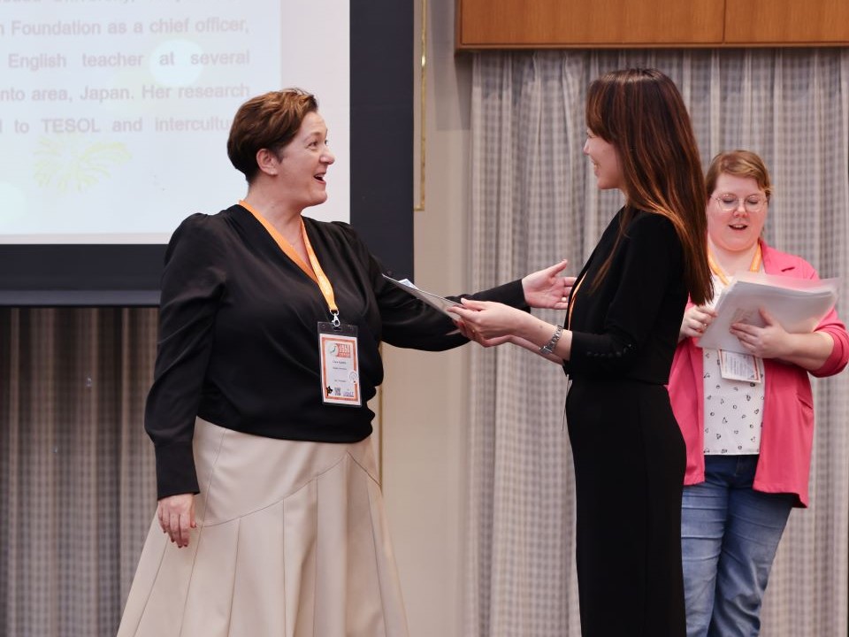 20251112大島先生受賞写真4