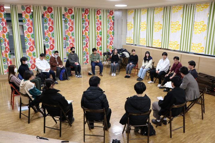 01_川久保ゼミ「進路をめぐる座談会」開催報告