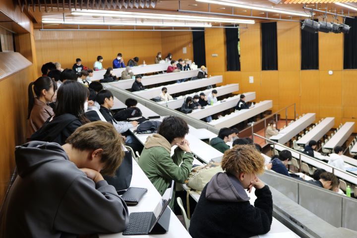 03_公務員論「千葉県千葉北警察署警察官による特別講義」実施報告