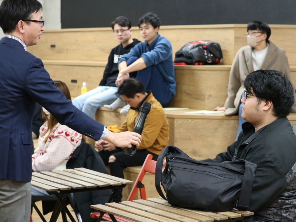 20250128譚先生(卒業論文発表会)⑦